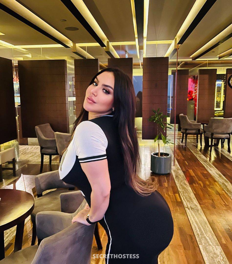 Yara Escort Dubai Moroccan Brunette Nude Massage