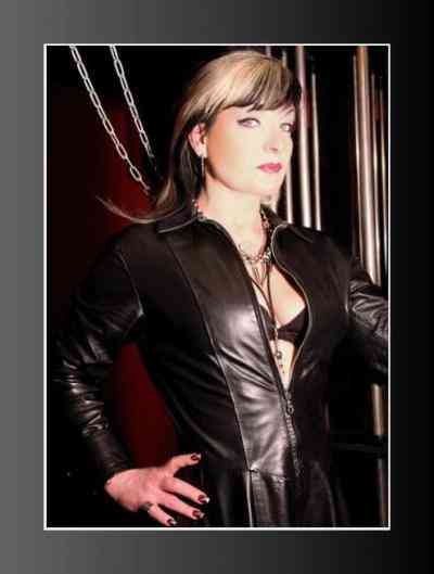 Lady Julia 45Yrs Old Escort Berlin Image - 5