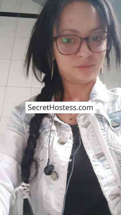 29 Year Old European Escort Düsseldorf Brown Hair Brown eyes - Image 4