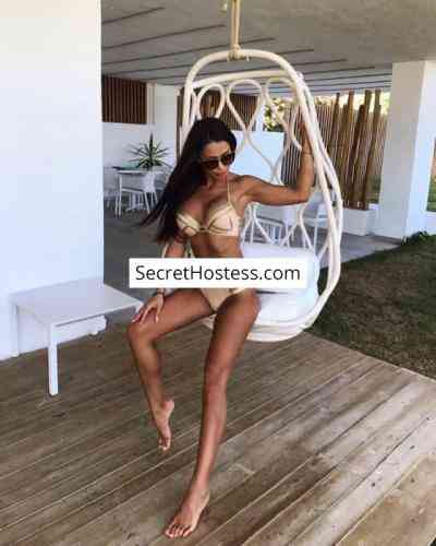 25 Year Old Latin Escort Dublin Black Hair Green eyes - Image 3