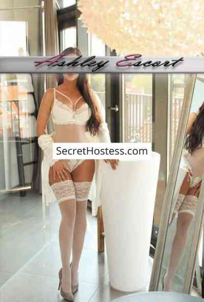 28 year old European Escort in Munich Lina in Munich