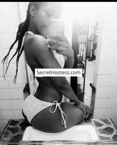 27 Year Old Ebony Escort Hanoi Black Hair Brown eyes - Image 1