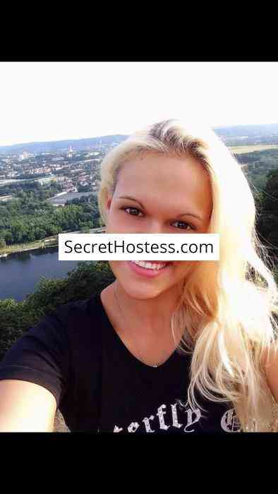 25 Year Old European Escort Doha Blonde Green eyes - Image 2