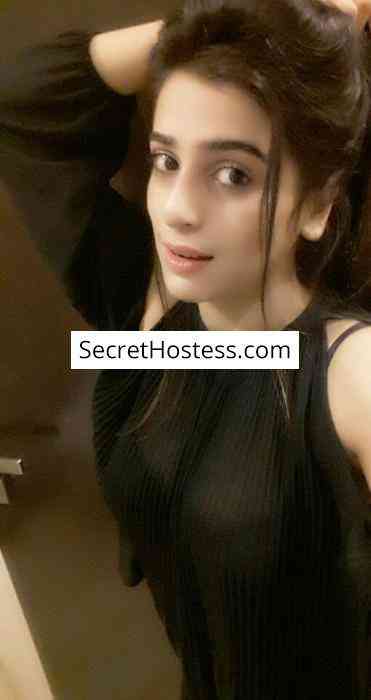 19 Year Old Asian Escort Lahore Brown Hair Black eyes - Image 1