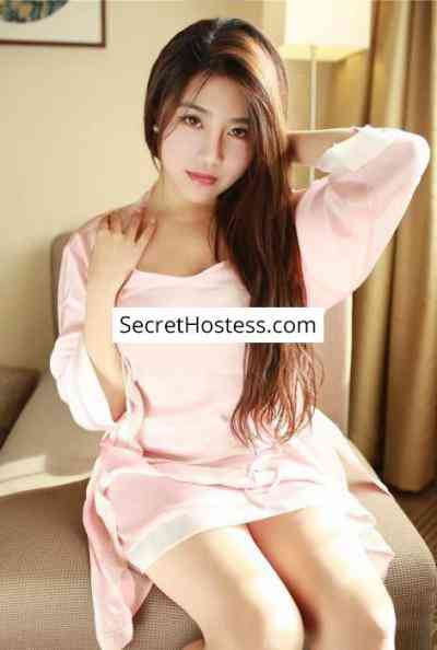 25 year old Asian Escort in Muscat Luna, Independent