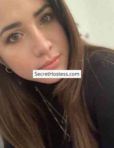 26 Year Old Latin Escort Muscat Brown Hair Green eyes - Image 3