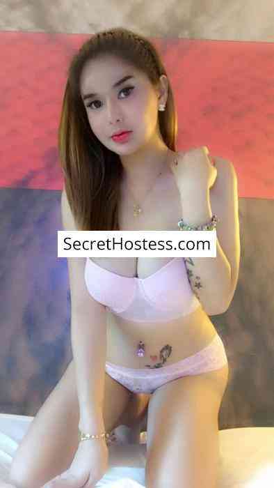 22 Year Old Asian Escort Kuwait City Brown Hair Brown eyes - Image 1