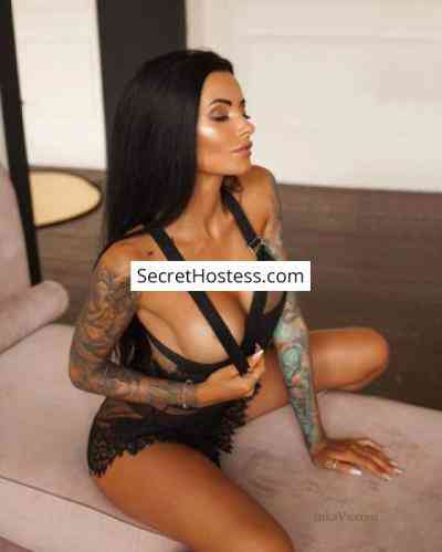 27 Year Old European Escort Beirut Black Hair Green eyes - Image 5