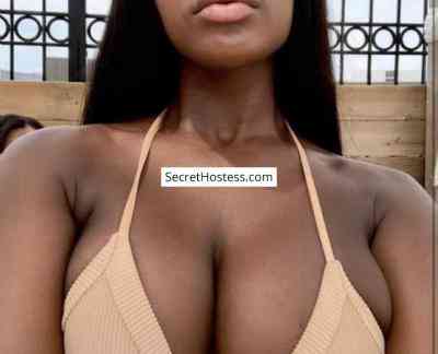 28 Year Old Ebony Escort Abidjan Black Hair Brown eyes - Image 2