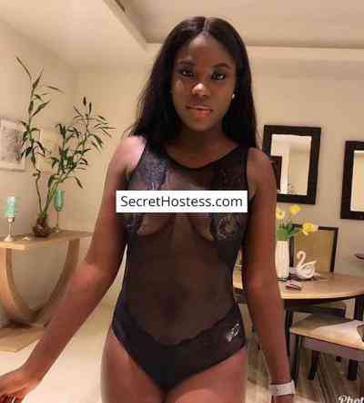 25 Year Old Ebony Escort Nairobi Black Hair - Image 3