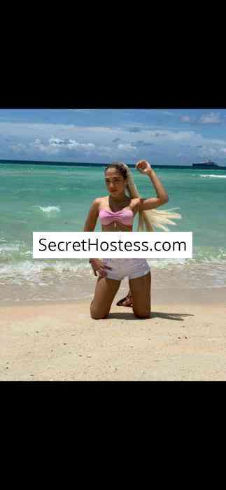 23 Year Old Latin Escort Bahamas Blonde Green eyes - Image 7