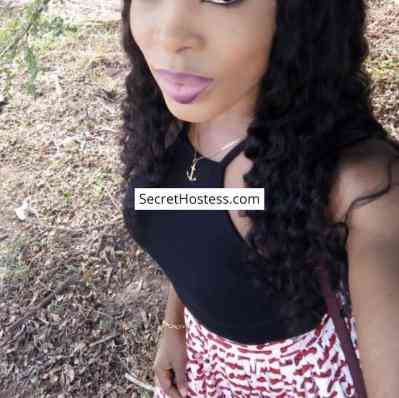 25 Year Old Ebony Escort Accra Black Hair - Image 3