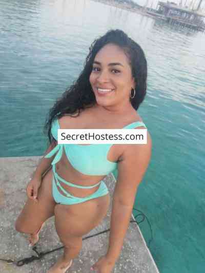 25 Year Old Latin Escort Bahamas Black Hair Brown eyes - Image 3