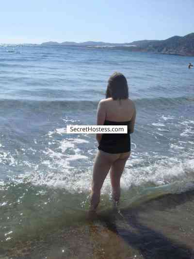 25 Year Old Caucasian Escort Hamburg Brunette Brown eyes - Image 3