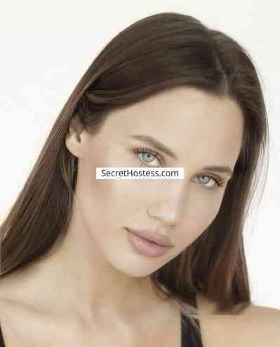 Caucasian Escort Milan Brown Hair Green eyes - Image 1