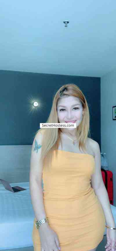 Escort Macau Blonde Brown eyes - Image 1