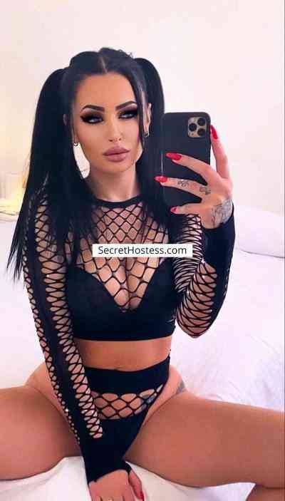 21 Year Old Latin Escort Parma Black Hair Green eyes - Image 4