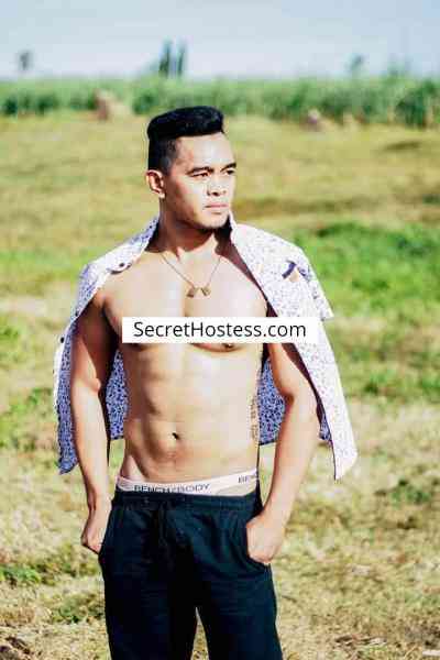 24 Year Old Asian Escort Manila Black Hair Brown eyes - Image 1