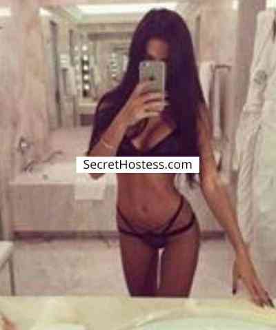 Escort Belgrade Black Hair Green eyes - Image 4