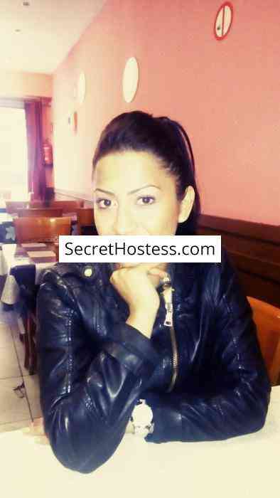 29 Year Old European Escort Sliema Black Hair Brown eyes - Image 1