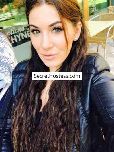 25 Year Old European Escort Vantaa Brown Hair Green eyes - Image 3