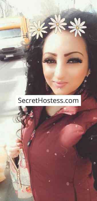 24 Year Old Arabian Escort Cologne Brunette Black eyes - Image 2