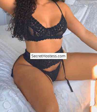 23 Year Old Arabian Escort Marbella Brown Hair Hazel eyes - Image 1