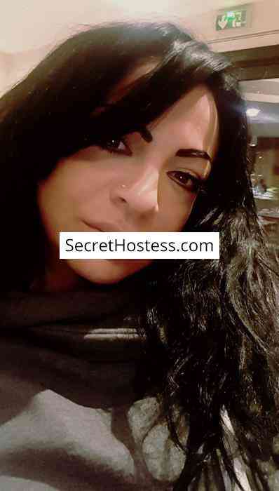 37 Year Old European Escort Marbella Black Hair Brown eyes - Image 2