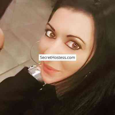 31 Year Old European Escort Cascais Black Hair Hazel eyes - Image 2