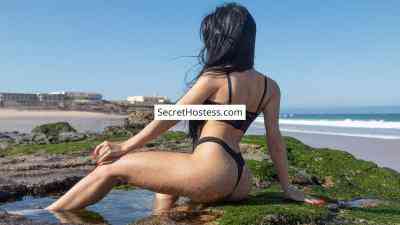 20 Year Old European Escort Lisbon Black Hair Green eyes - Image 9