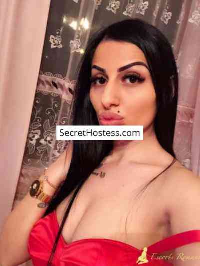 25 Year Old European Escort Saint Julian Black Hair Green eyes - Image 7