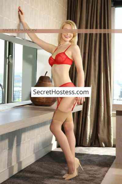 30 year old European Escort in Düsseldorf Luisa, Agency