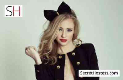 18 year old Russian Escort in Paris Kim, Agency: Enjoy the moment
