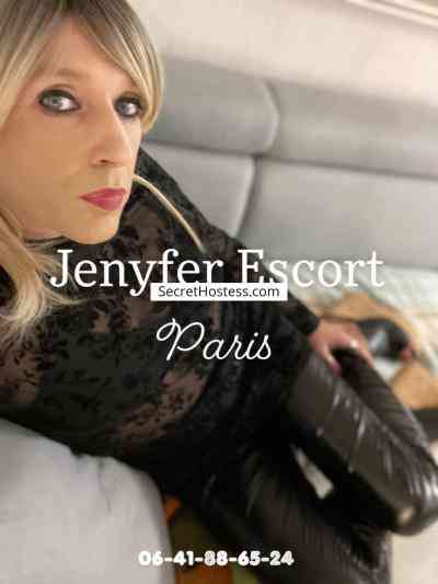 Jenyfer Latex Escort 67KG 169CM Tall Paris Image - 21