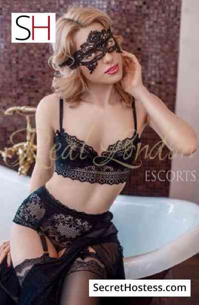 24 year old Italian Escort in London Betty, Escort Agency
