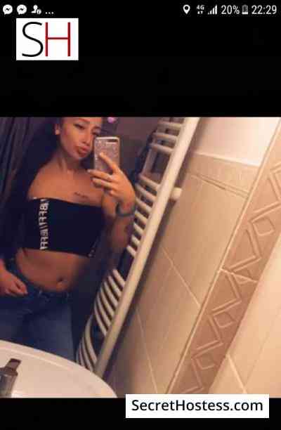 18 year old Hungarian Escort in Budapest Henike, Independent Escort
