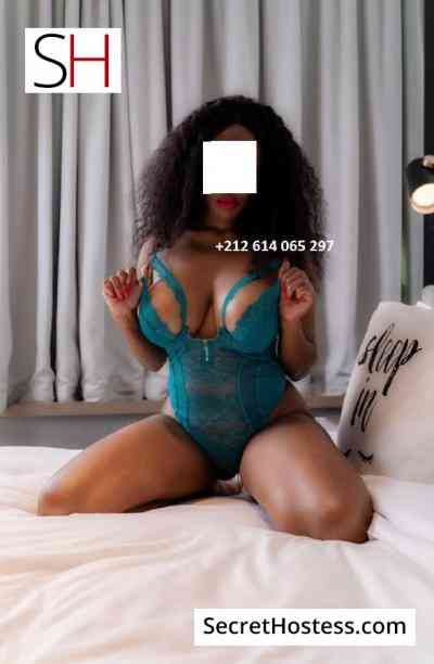 22 Year Old Burkinabe Escort Marrakesh Black Hair Hazel eyes - Image 3