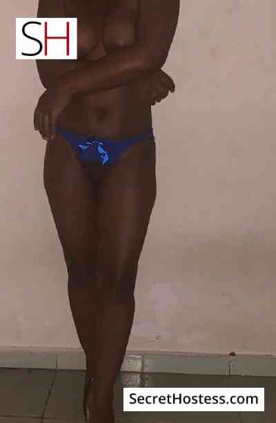 21 Year Old Ivorian Escort Abidjan Black Hair - Image 1