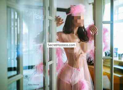 25 Year Old European Escort Luxembourg City Brown Hair Blue eyes - Image 3