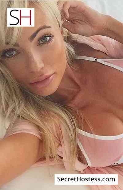 26 year old Chadian Escort in Jeddah Molly, Independent