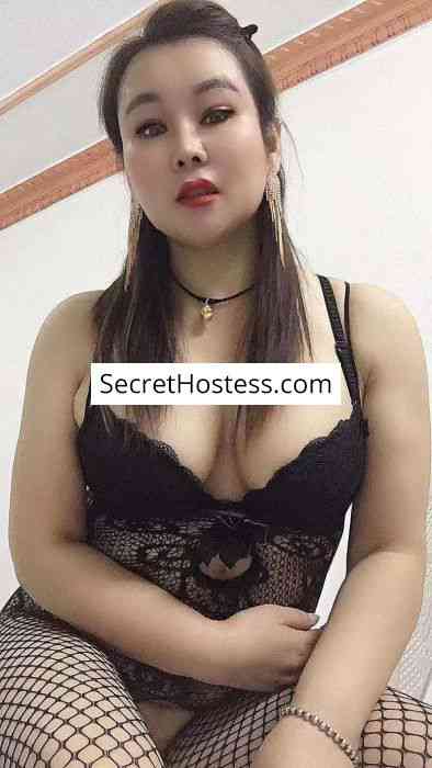 22 Year Old Asian Escort Riyadh Brown Hair Black eyes - Image 5