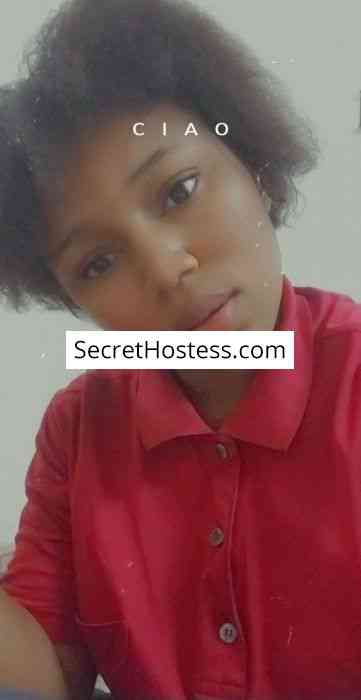 24 Year Old Ebony Escort Doha Black Hair Black eyes - Image 4
