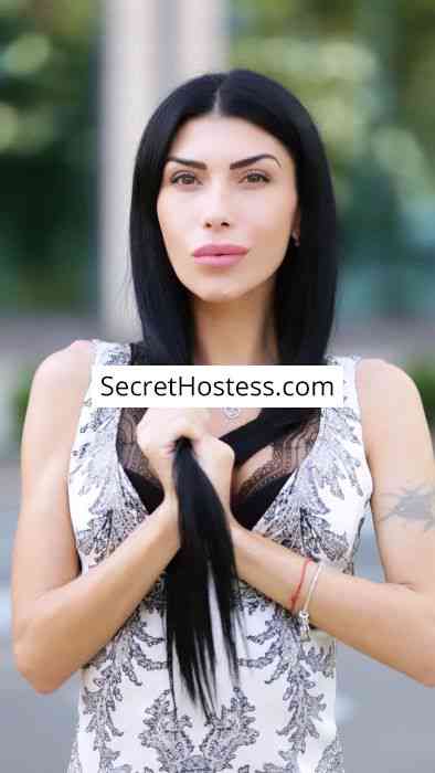 25 Year Old Asian Escort Nicosia Black Hair Brown eyes - Image 3