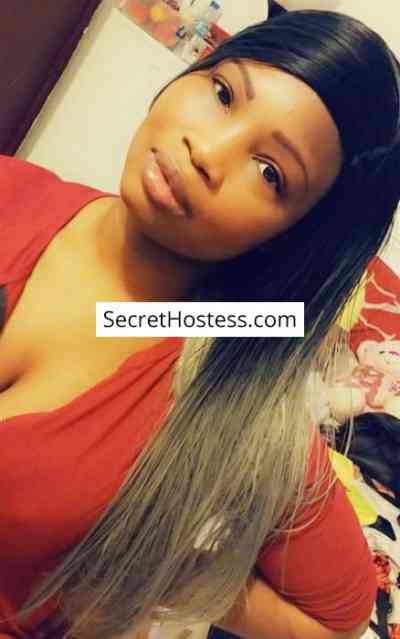 24 Year Old Ebony Escort Hawally Black Hair Black eyes - Image 4