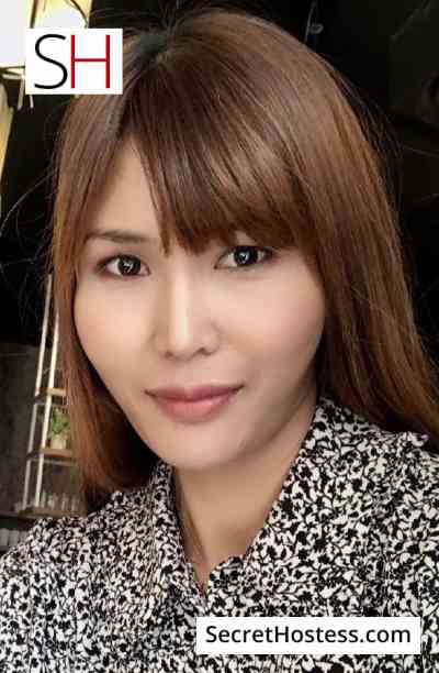 34 Year Old Thai Escort Bangkok Brown Hair Brown eyes - Image 1