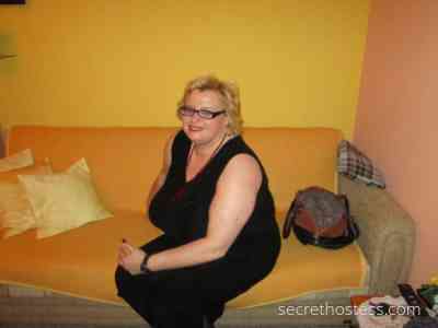 51 Year Old Central European Escort Berlin - Image 1