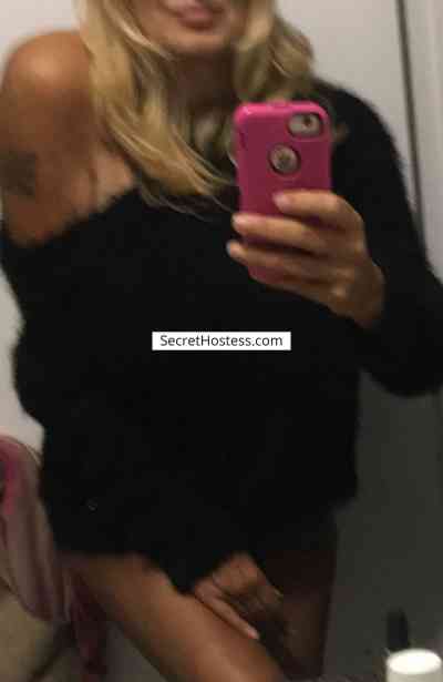 59 year old Caucasian Escort in Surrey chantelcanns, Independent Escort
