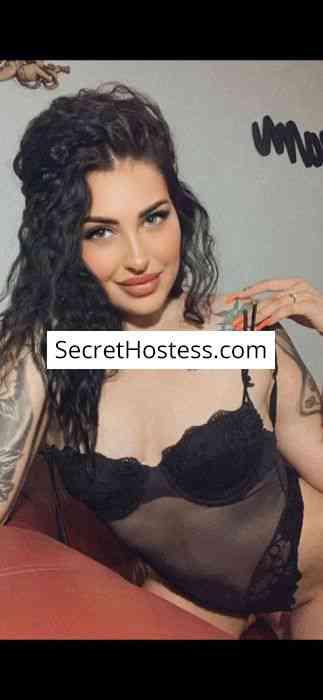 20 Year Old European Escort Zagreb Brown Hair Green eyes - Image 1