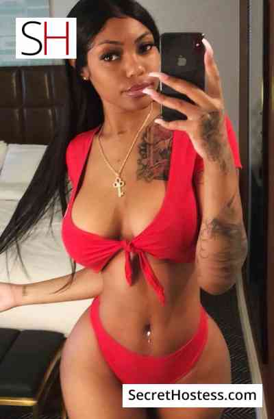 22 Year Old Dominican Escort Muscat Black Hair Brown eyes - Image 6