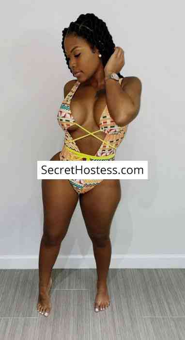 24 Year Old Ebony Escort Accra Black Hair Brown eyes - Image 1